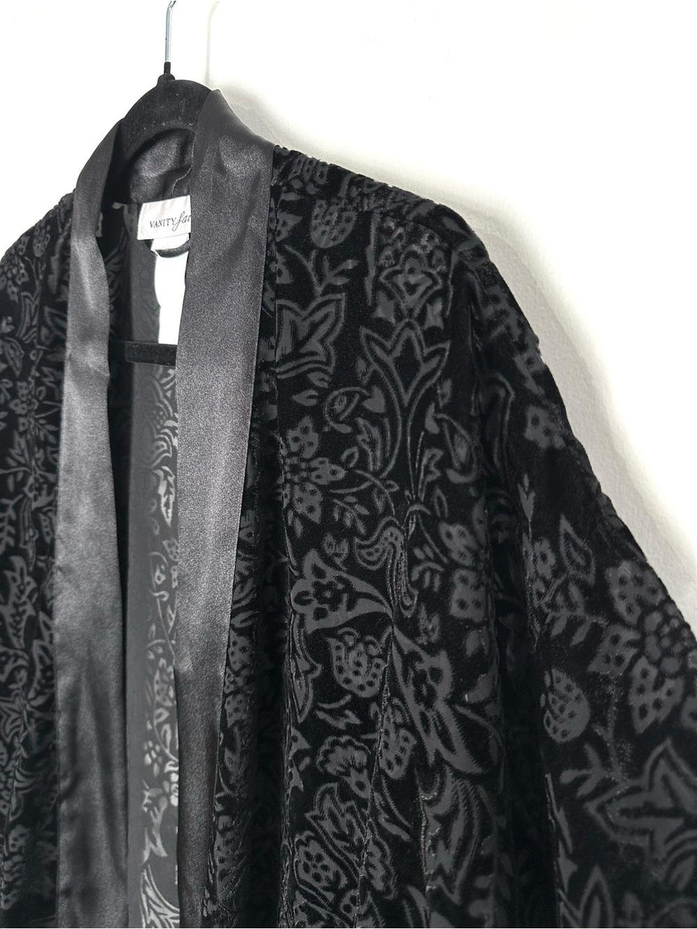 Whimsigoth Black Velvet Burnout Robe Kimono Witchy Vampirecore Fairy Grunge - Picture 6 of 13